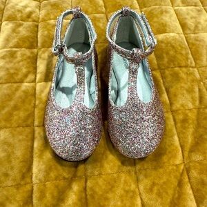 HARPER CANYON Glittery Pink Kids Shoes with adjustable straps! 🎉SO MUCH FUN🎉